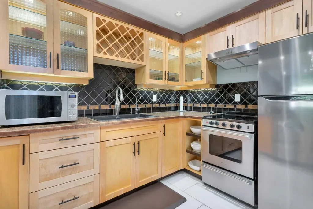 7206 61 Street Rocky Mountain House AB T4T 0A3