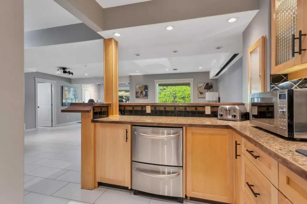 7206 61 Street Rocky Mountain House AB T4T 0A3