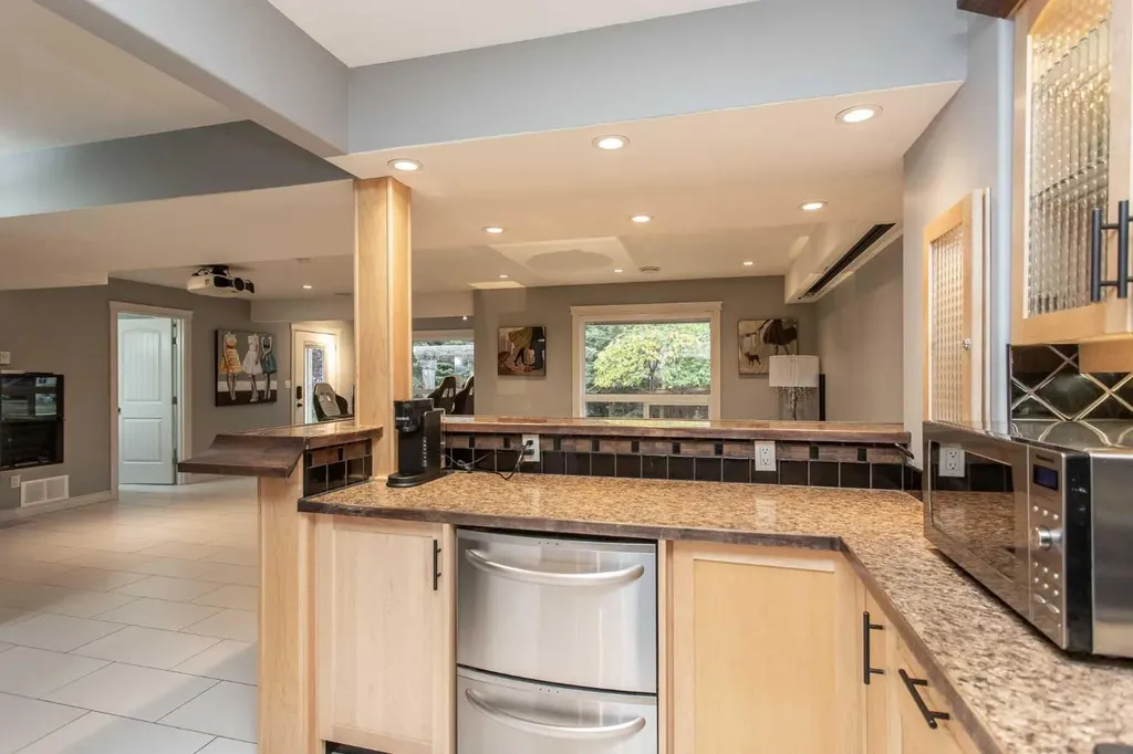 7206 61 Street Rocky Mountain House AB T4T 0A3