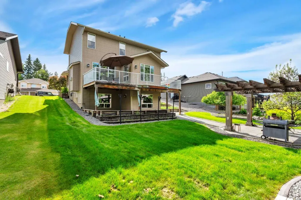 7206 61 Street Rocky Mountain House AB T4T 0A3