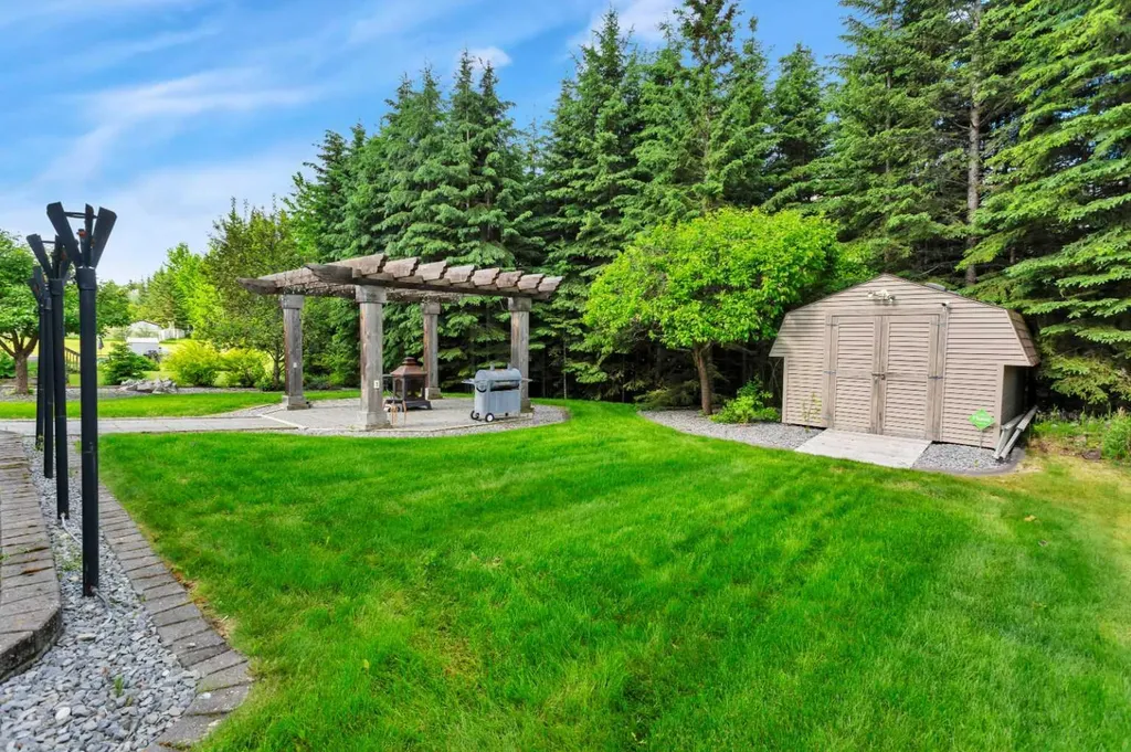 7206 61 Street Rocky Mountain House AB T4T 0A3