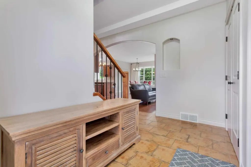 7206 61 Street Rocky Mountain House AB T4T 0A3