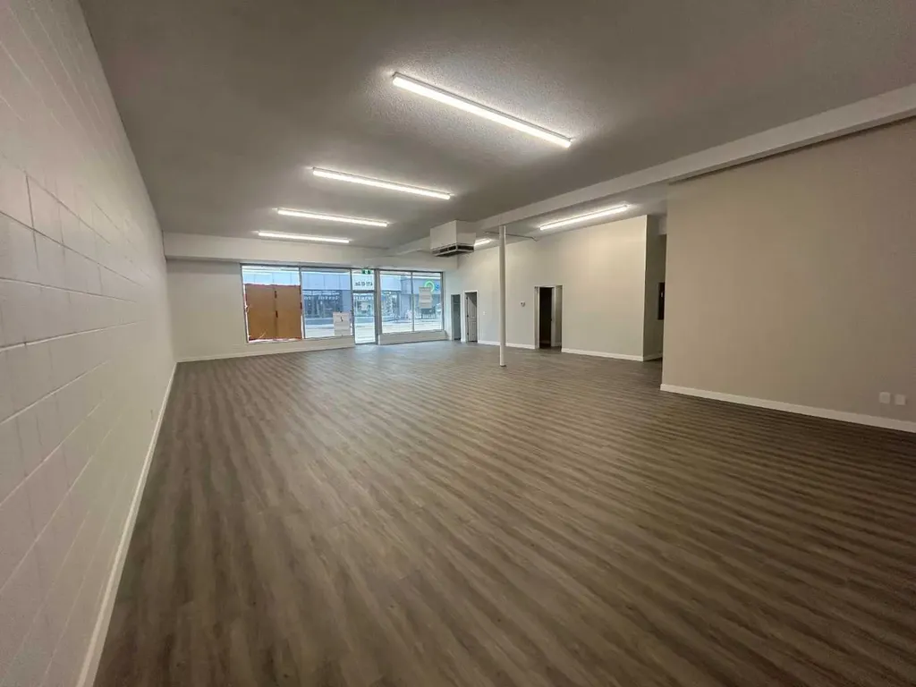 4711 49 Avenue Red Deer AB T4N 3W9