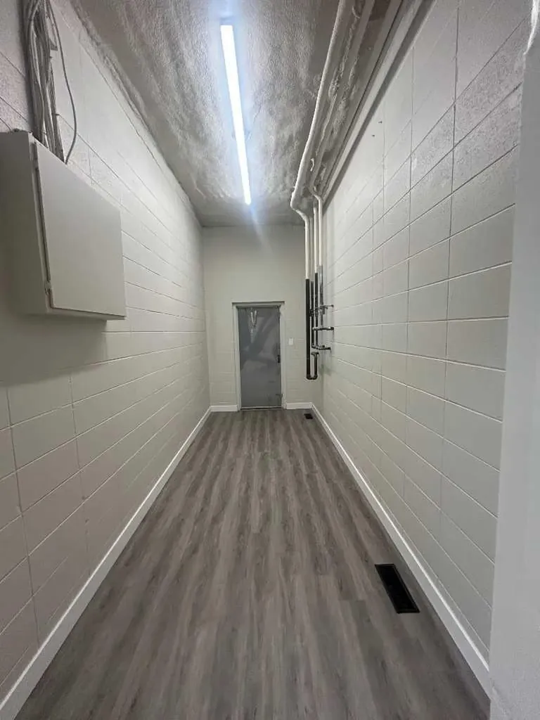4711 49 Avenue Red Deer AB T4N 3W9