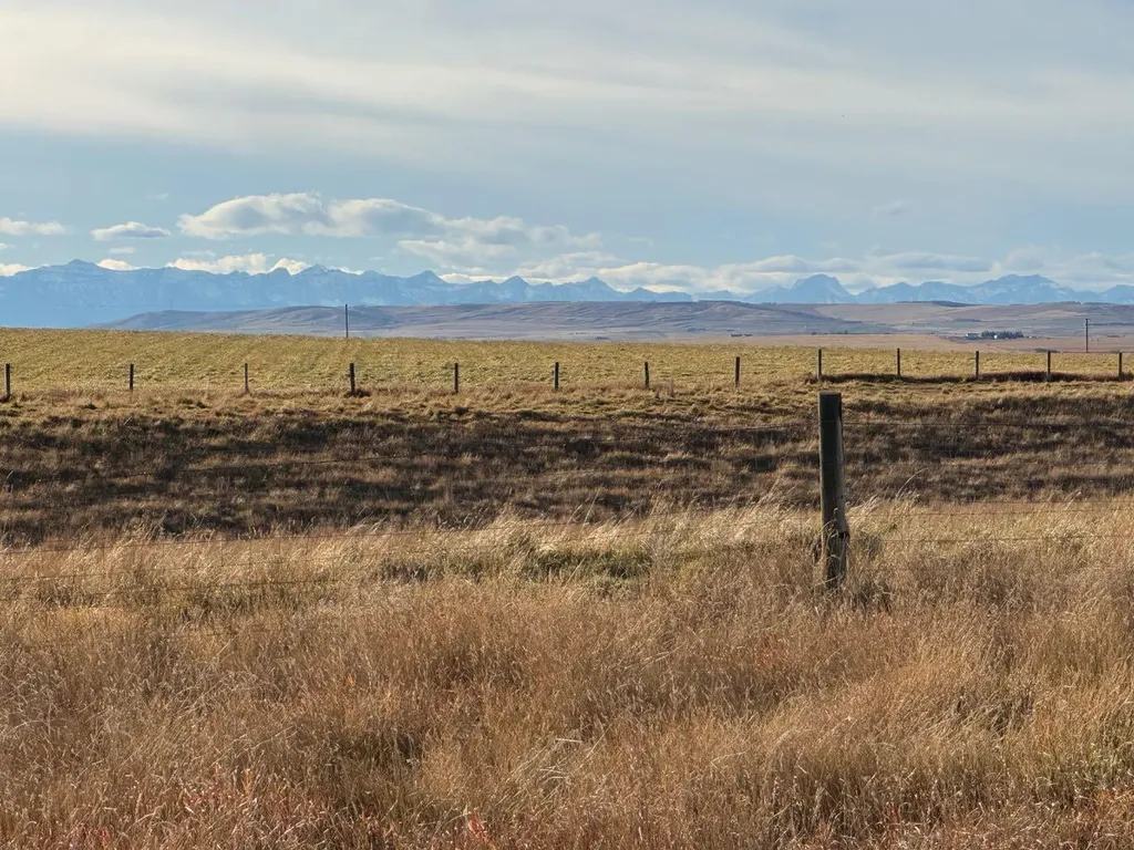 40 Street East Rural Foothills County AB T1V 1P3