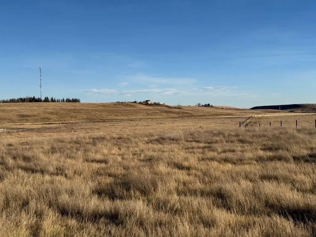 40 Street East Rural Foothills County AB T1V 1P3