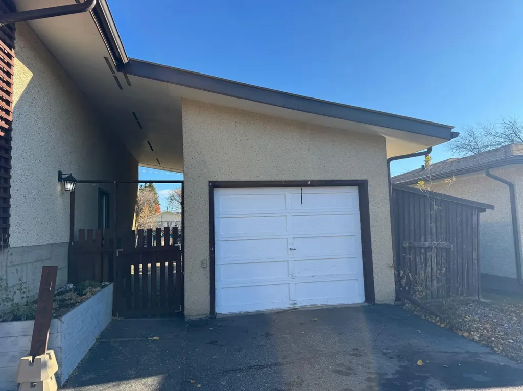 10417 117 Street Fairview AB T0H 1L0