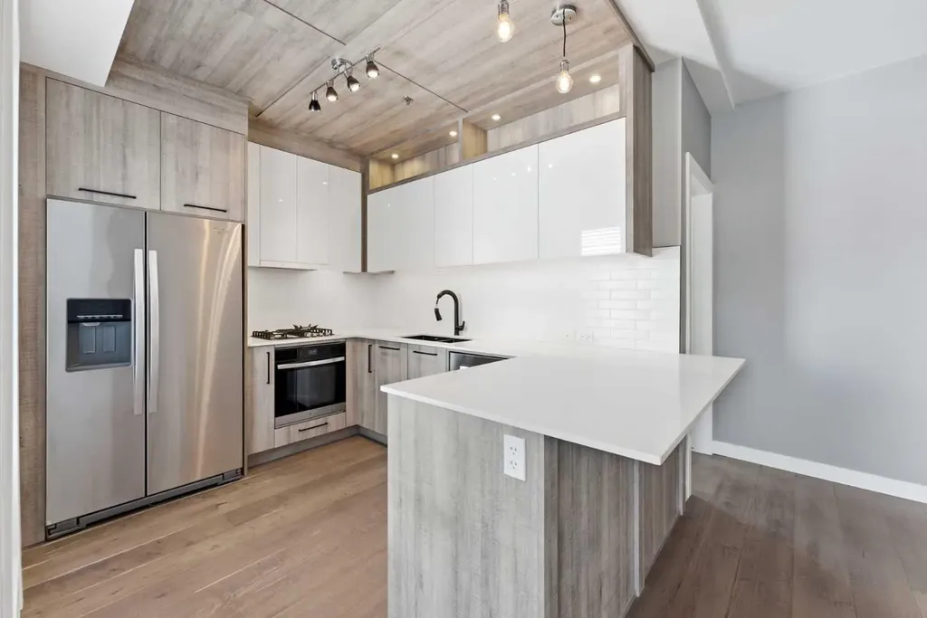 2702 17 Avenue SW Calgary AB T3E 8A5