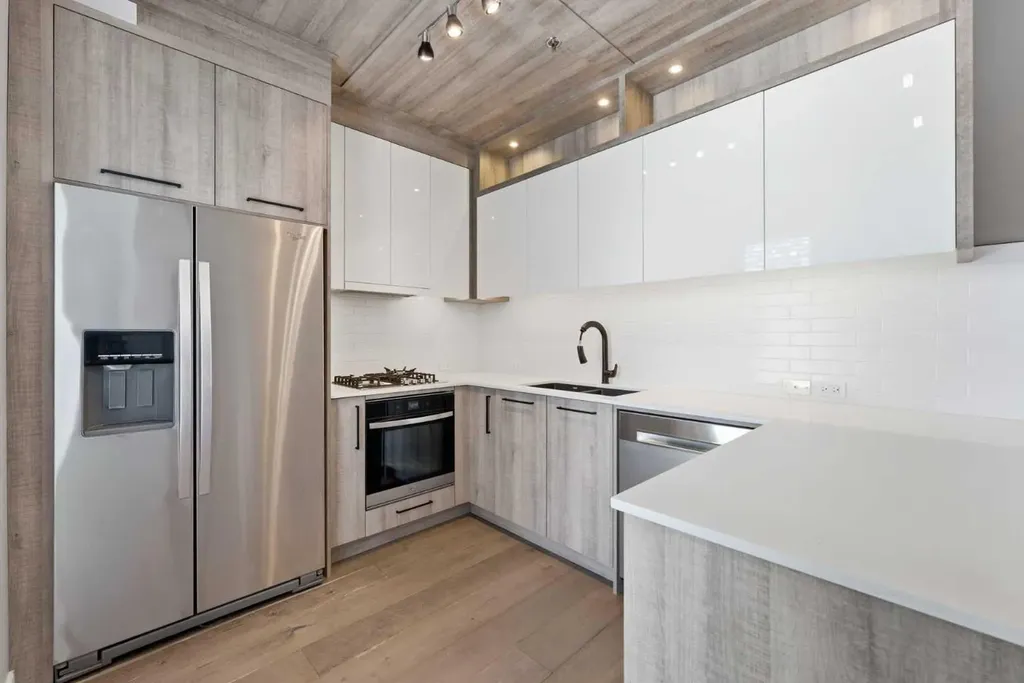 2702 17 Avenue SW Calgary AB T3E 8A5