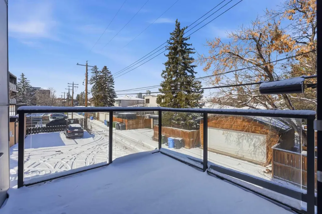 2702 17 Avenue SW Calgary AB T3E 8A5