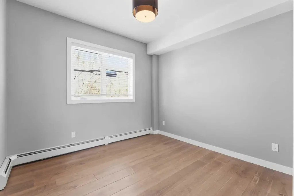 2702 17 Avenue SW Calgary AB T3E 8A5