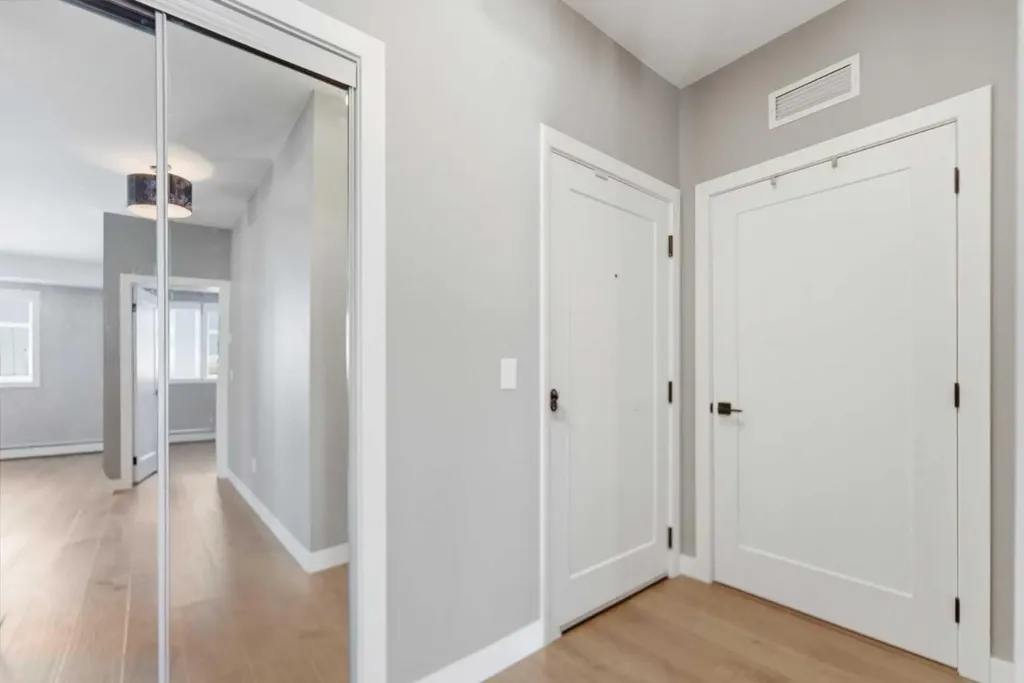 2702 17 Avenue SW Calgary AB T3E 8A5