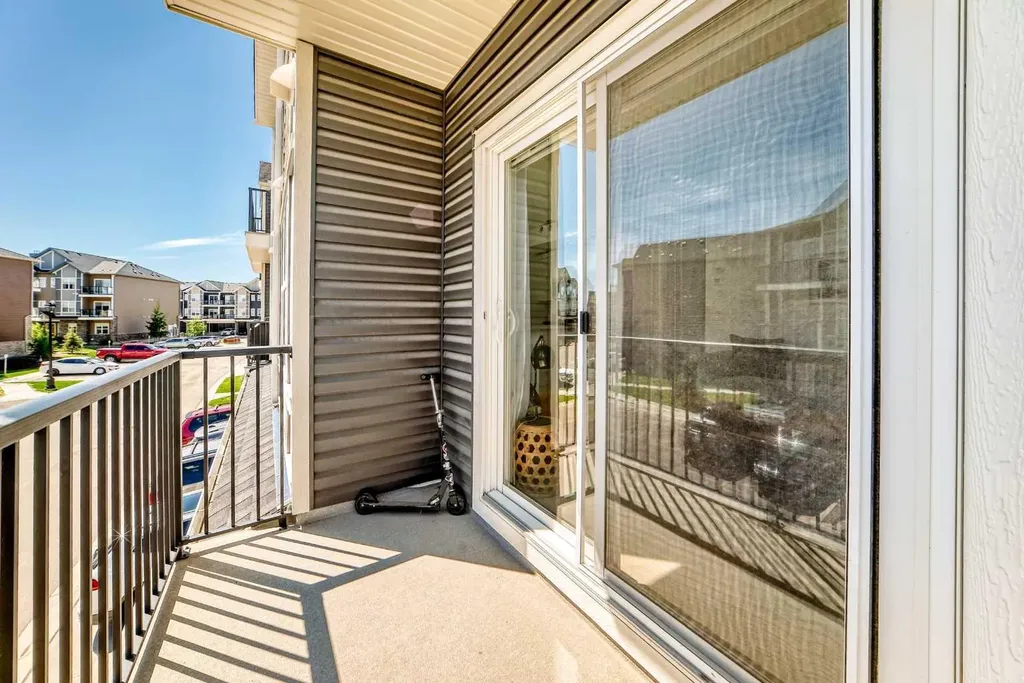 250 Fireside View Cochrane AB T4C 2M2
