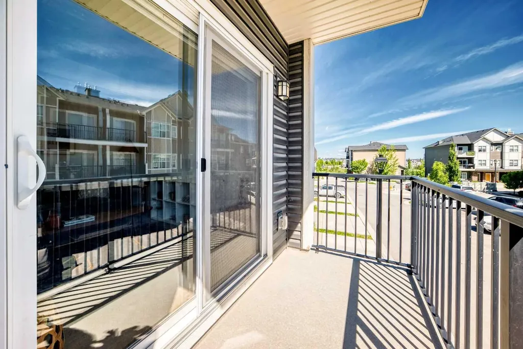 250 Fireside View Cochrane AB T4C 2M2