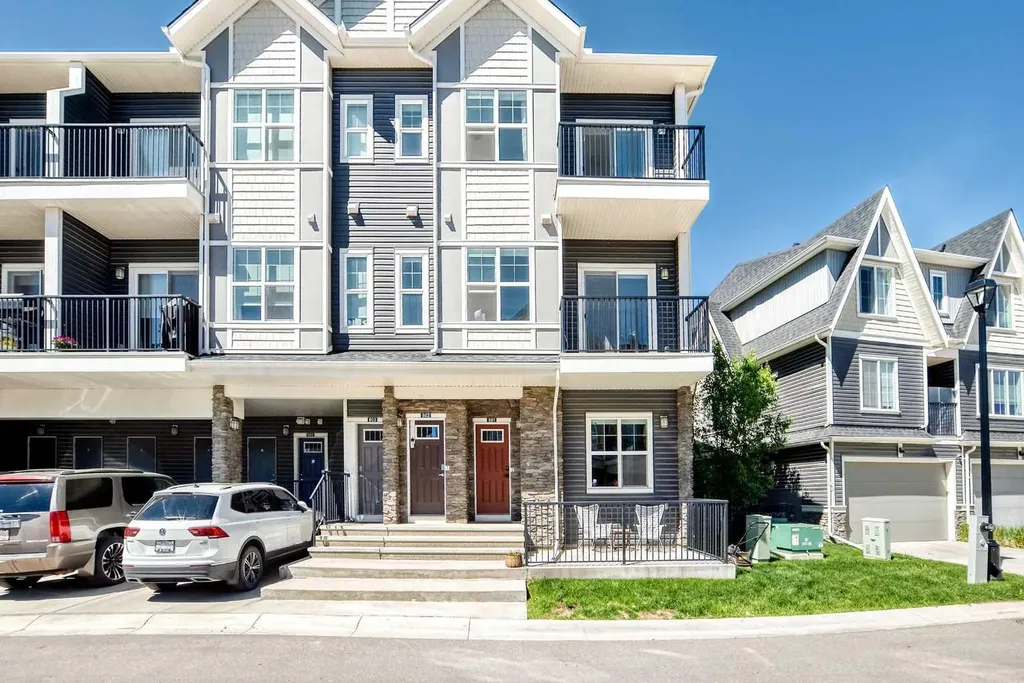 250 Fireside View Cochrane AB T4C 2M2