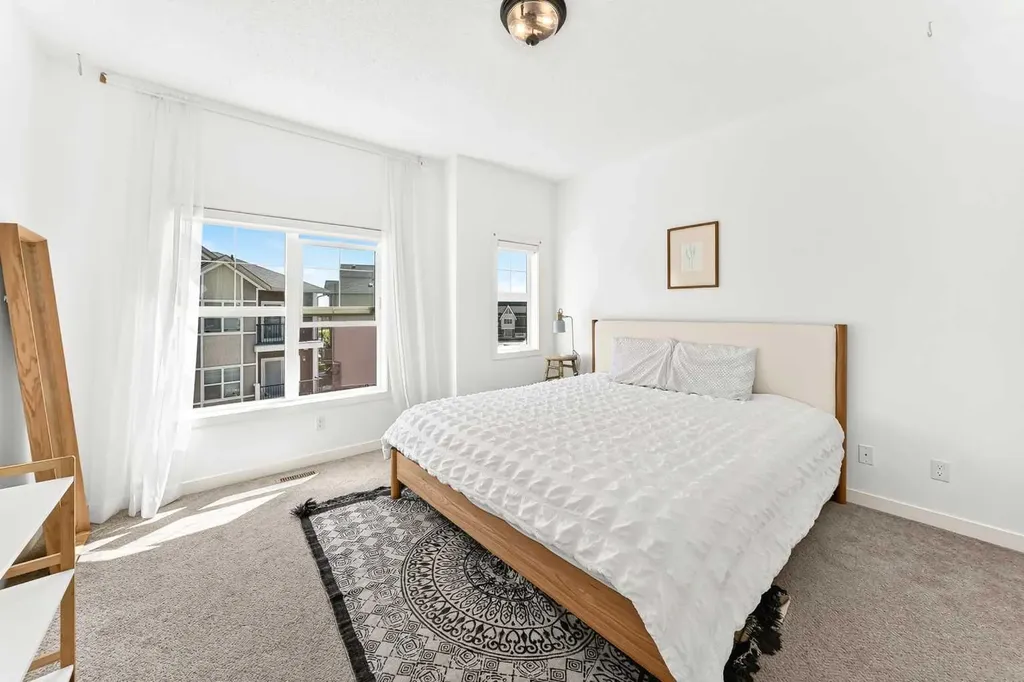 250 Fireside View Cochrane AB T4C 2M2