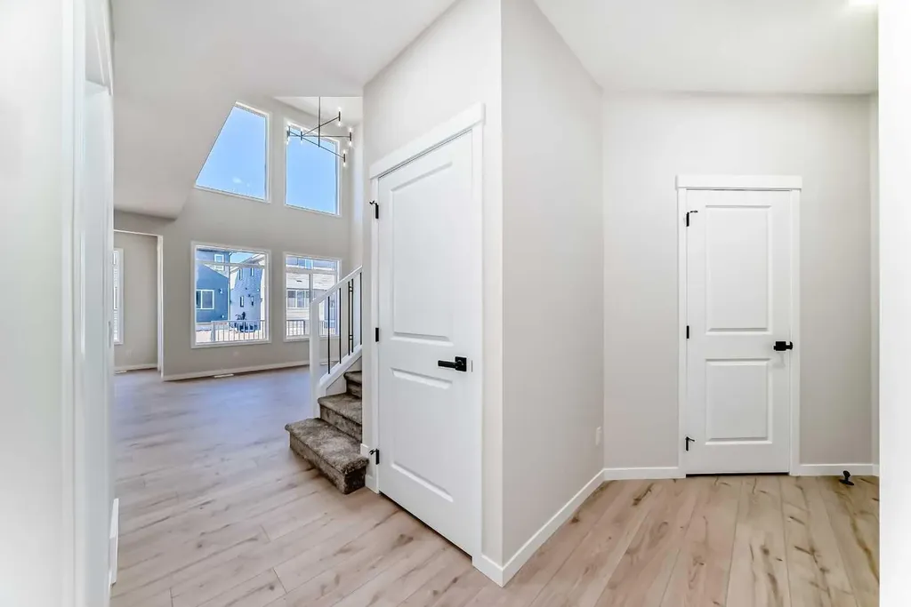 105 Corner Glen Green NE Calgary AB T3N 2P7