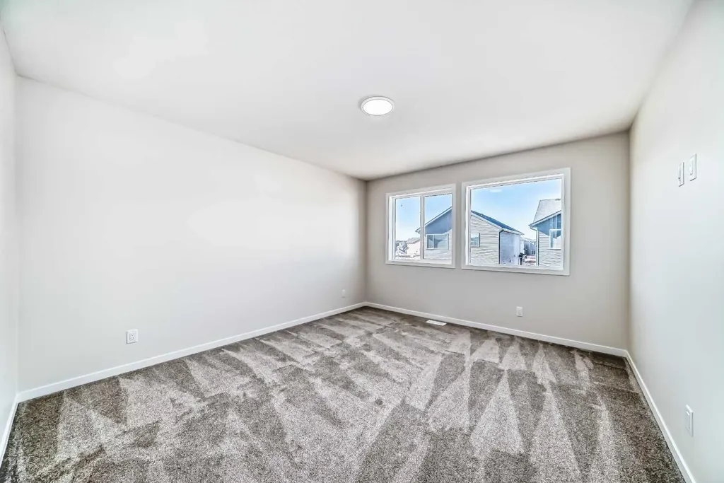 105 Corner Glen Green NE Calgary AB T3N 2P7