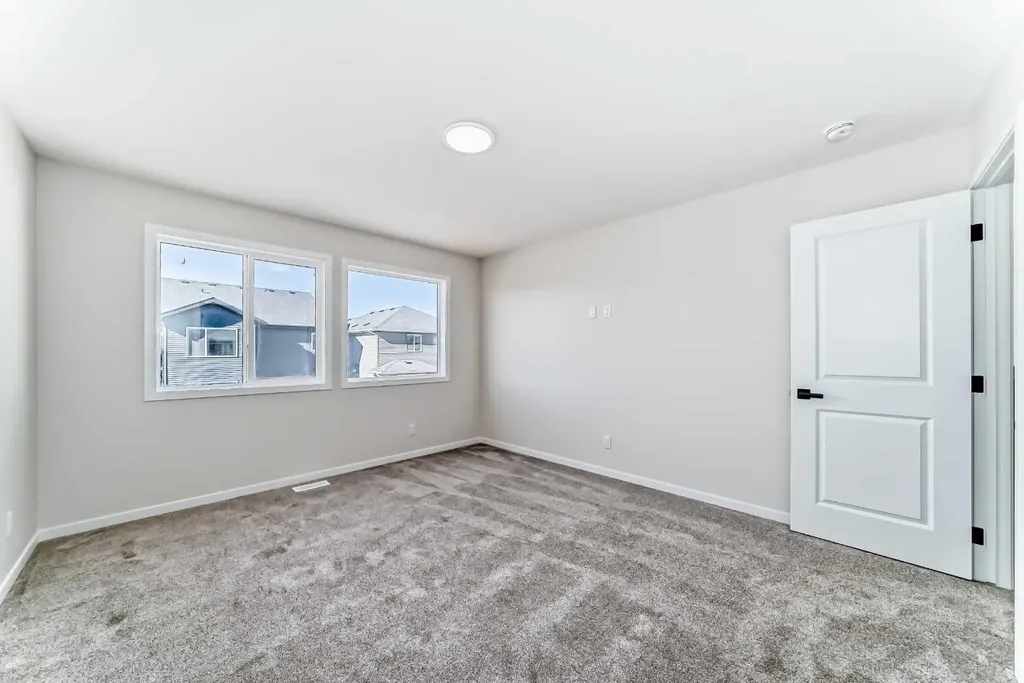 105 Corner Glen Green NE Calgary AB T3N 2P7