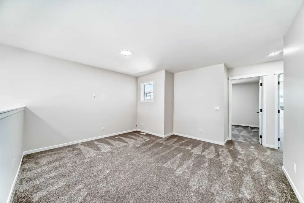105 Corner Glen Green NE Calgary AB T3N 2P7