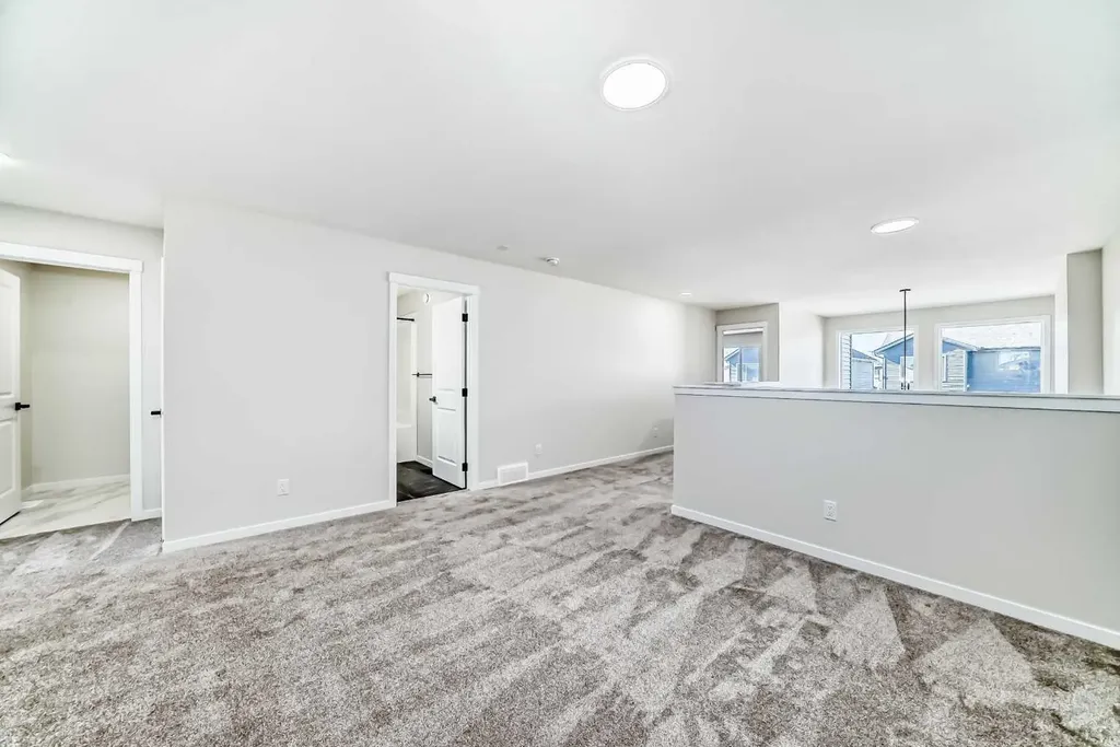 105 Corner Glen Green NE Calgary AB T3N 2P7