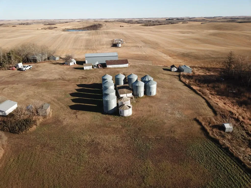 531063 Rge Road 73 Rural Two Hills No. 21 County Of AB T0B 1A0