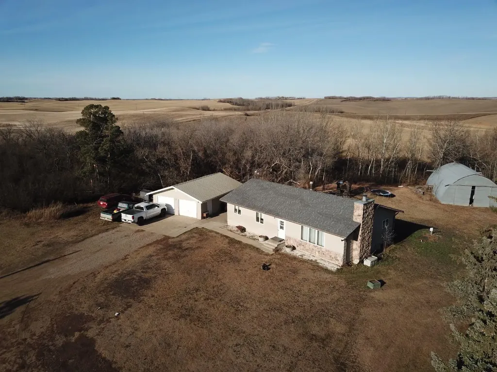 531063 Rge Road 73 Rural Two Hills No. 21 County Of AB T0B 1A0