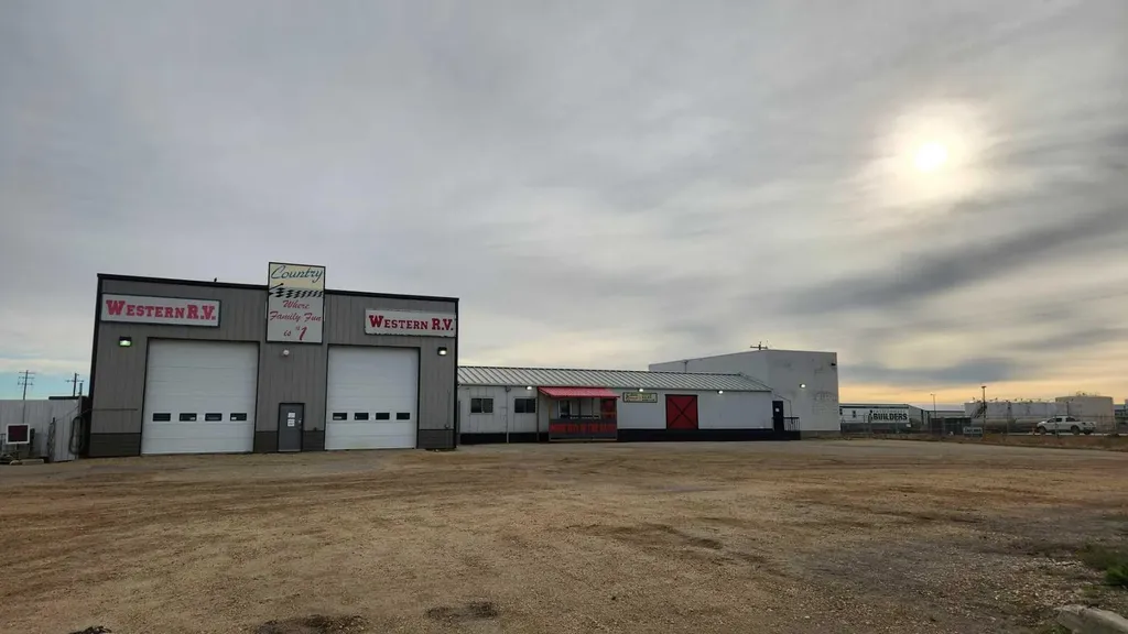 14415 100 Street Clairmont AB T8V 7C1