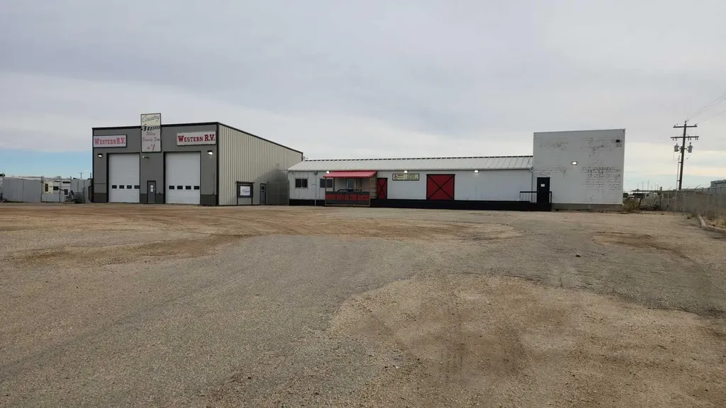 14415 100 Street Clairmont AB T8V 7C1