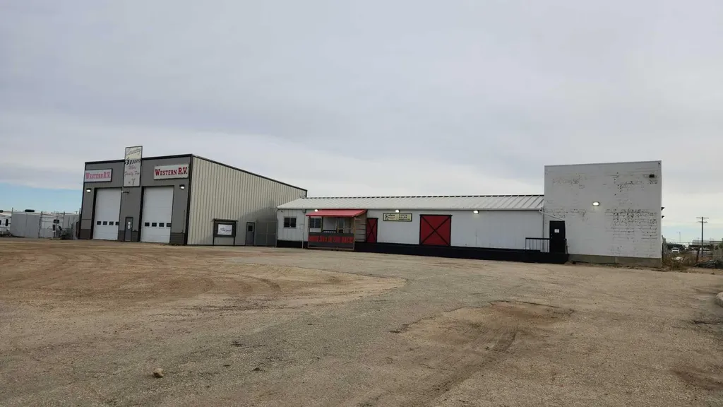 14415 100 Street Clairmont AB T8V 7C1