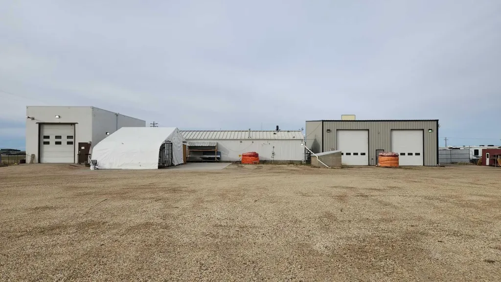 14415 100 Street Clairmont AB T8V 7C1