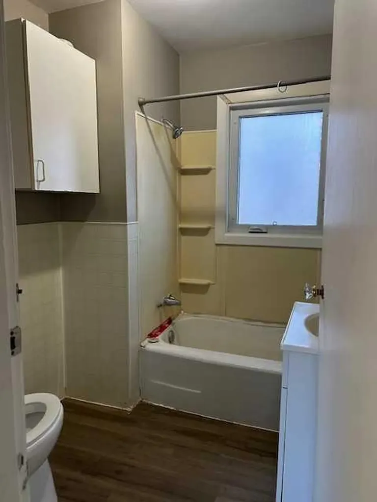 4817 51 Avenue Taber AB T1G 1H1