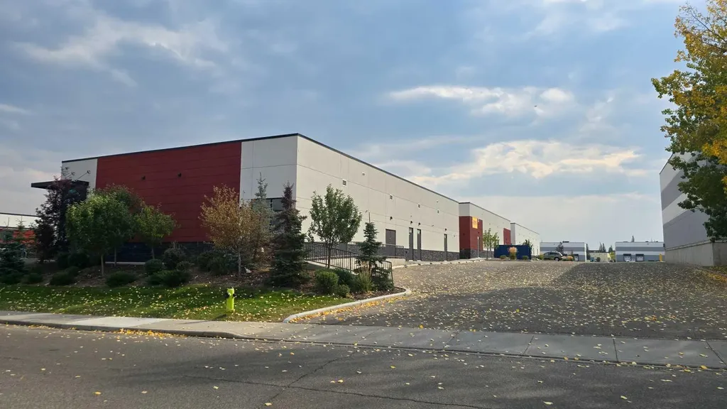 2255 32 Street NE Calgary AB T1Y 0C2