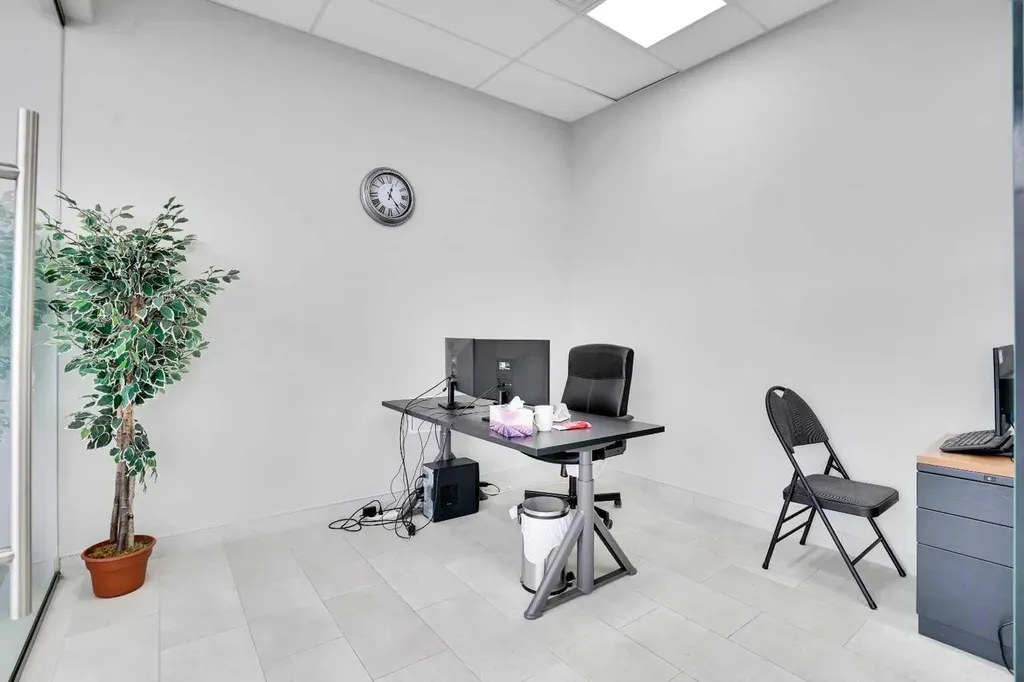 2255 32 Street NE Calgary AB T1Y 0C2