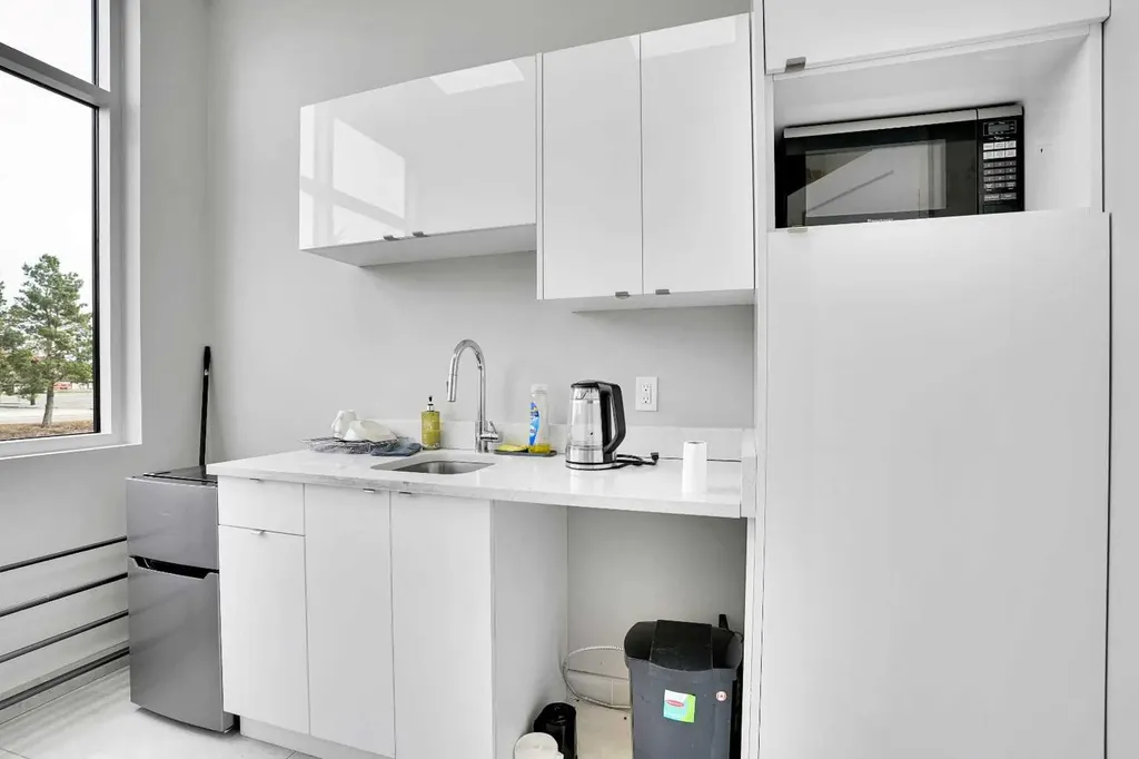 2255 32 Street NE Calgary AB T1Y 0C2