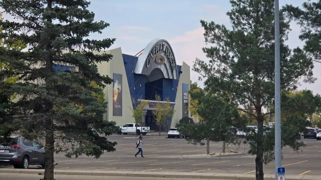 2255 32 Street NE Calgary AB T1Y 0C2
