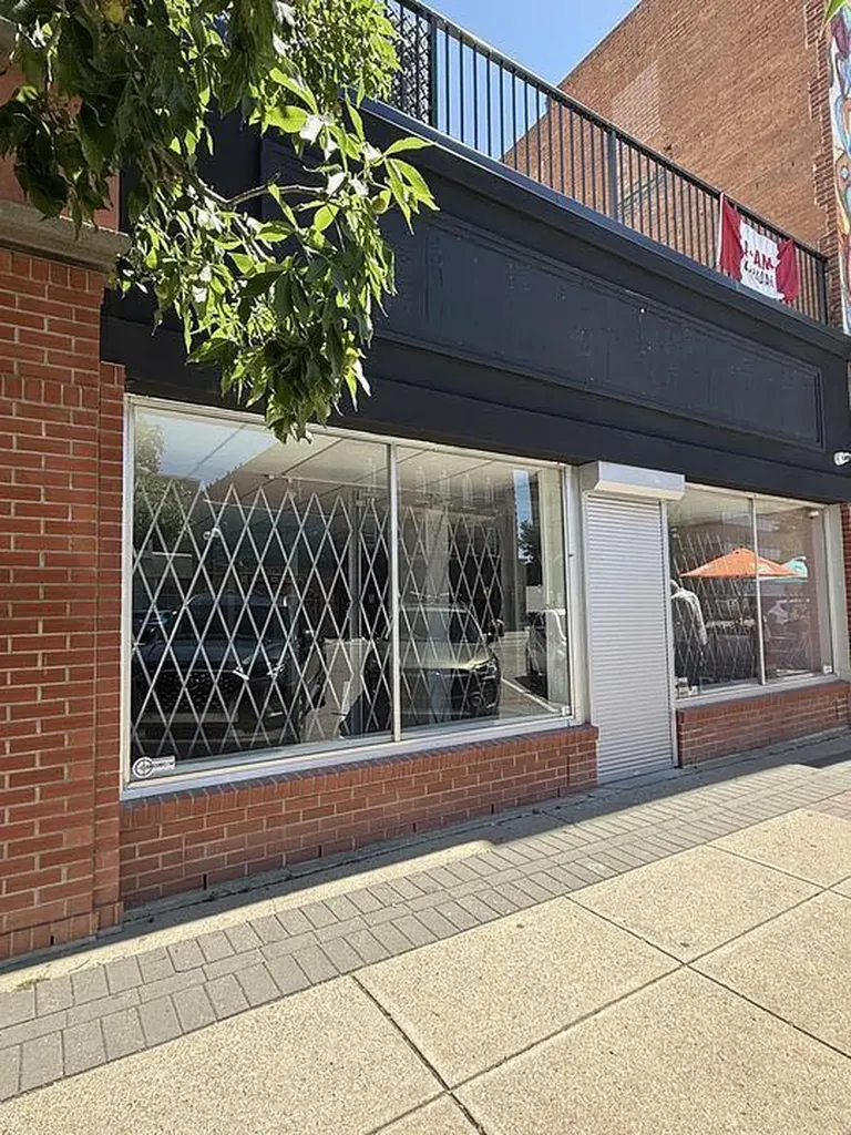 327 5 Street S Lethbridge AB T1J 2B4