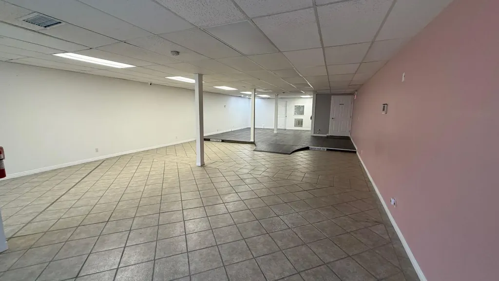 327 5 Street S Lethbridge AB T1J 2B4