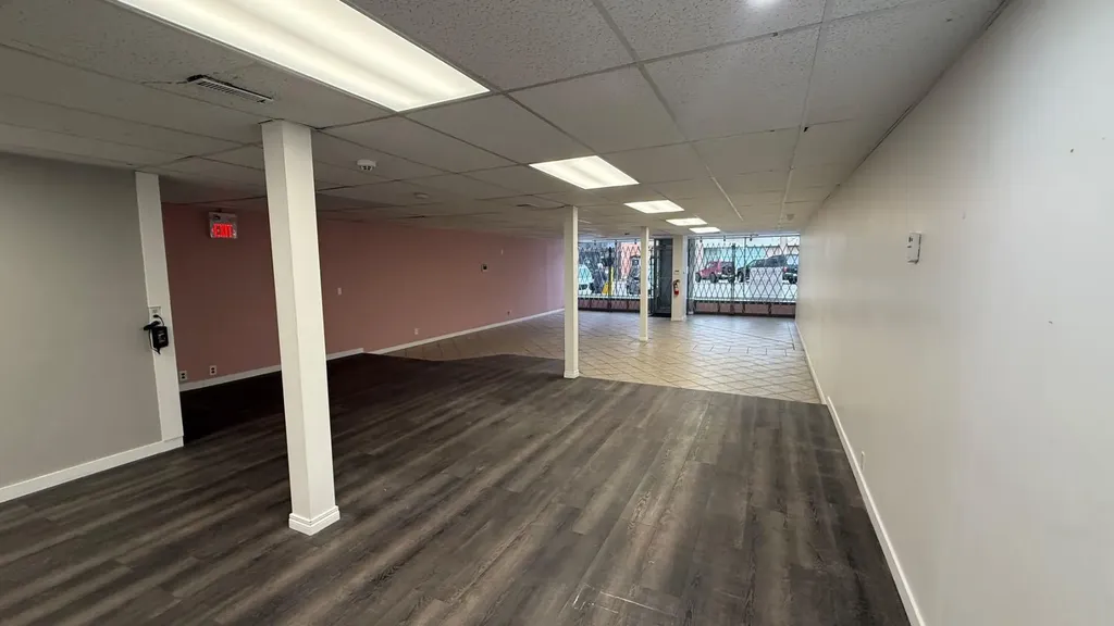 327 5 Street S Lethbridge AB T1J 2B4