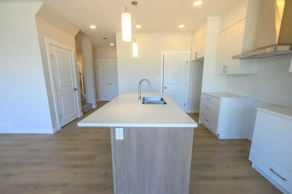 12826 87a Street Grande Prairie AB T8X 0X7