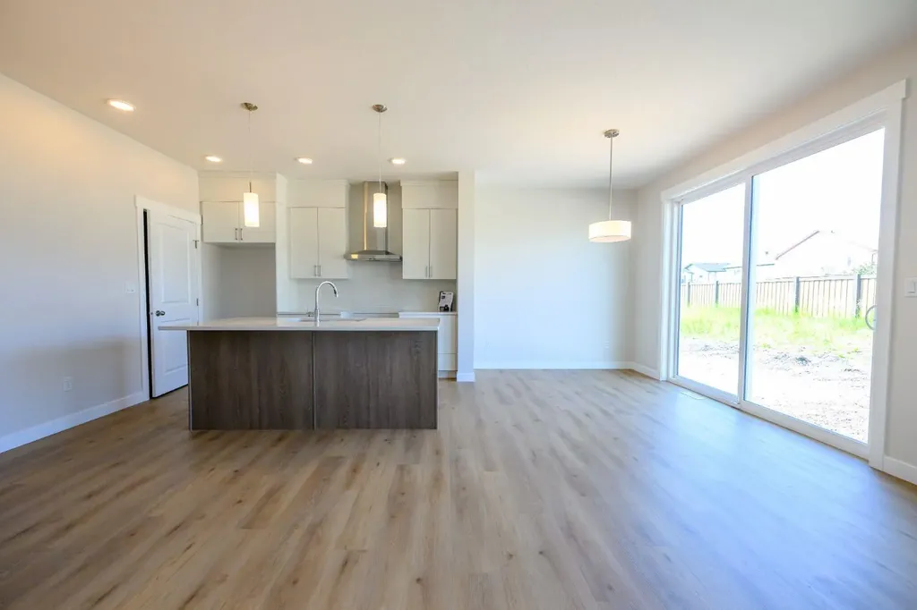 12826 87a Street Grande Prairie AB T8X 0X7