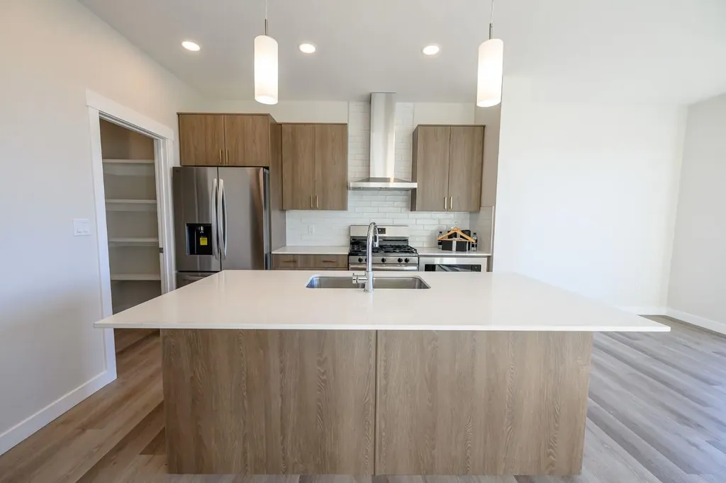 12826 87a Street Grande Prairie AB T8X 0X7