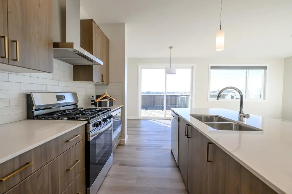 12826 87a Street Grande Prairie AB T8X 0X7