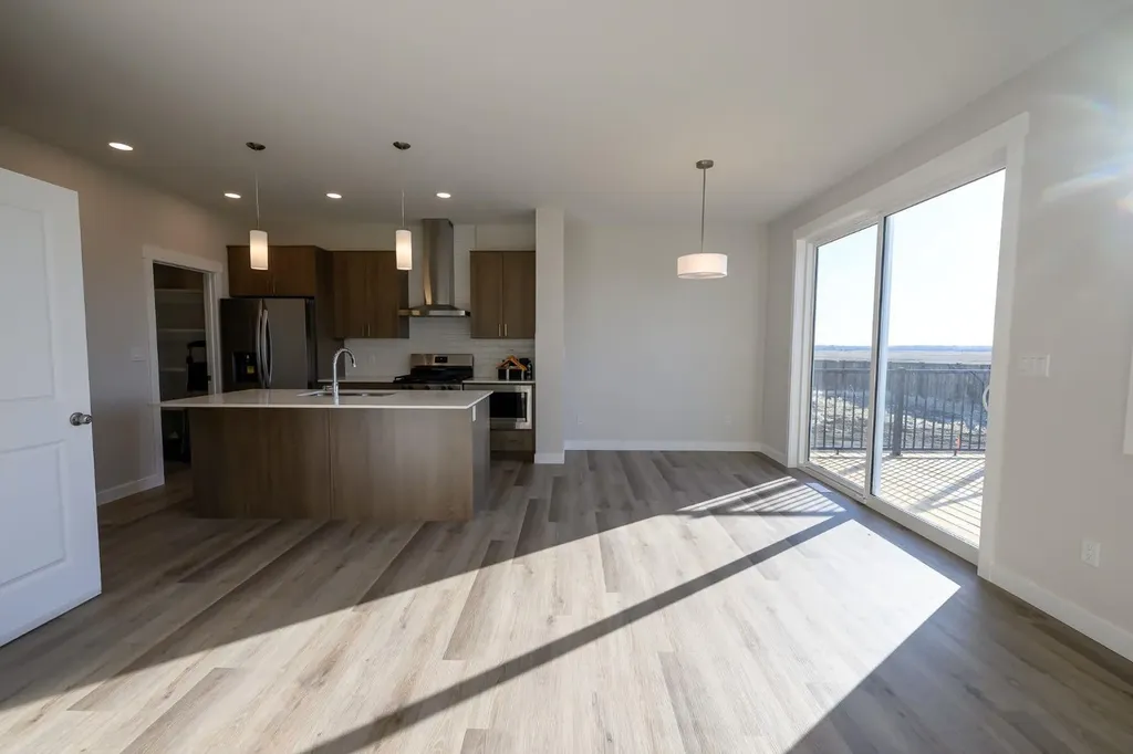 12826 87a Street Grande Prairie AB T8X 0X7