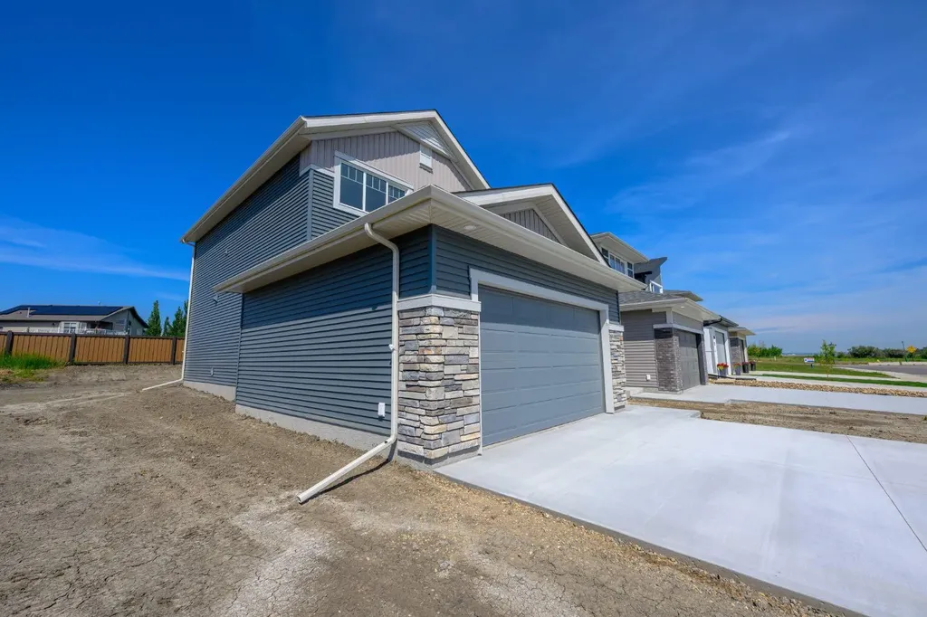 12826 87a Street Grande Prairie AB T8X 0X7