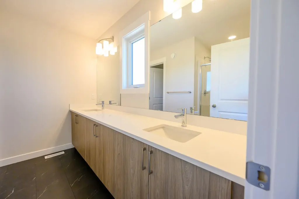 12826 87a Street Grande Prairie AB T8X 0X7