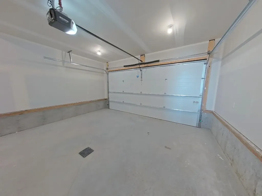 12826 87a Street Grande Prairie AB T8X 0X7