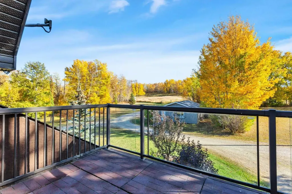 2210B Township Road 392 Rural Lacombe County AB T4E 2W7