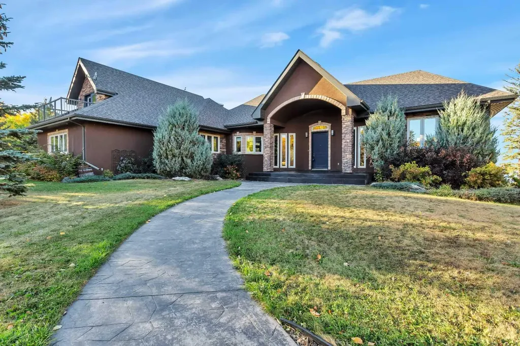 2210B Township Road 392 Rural Lacombe County AB T4E 2W7
