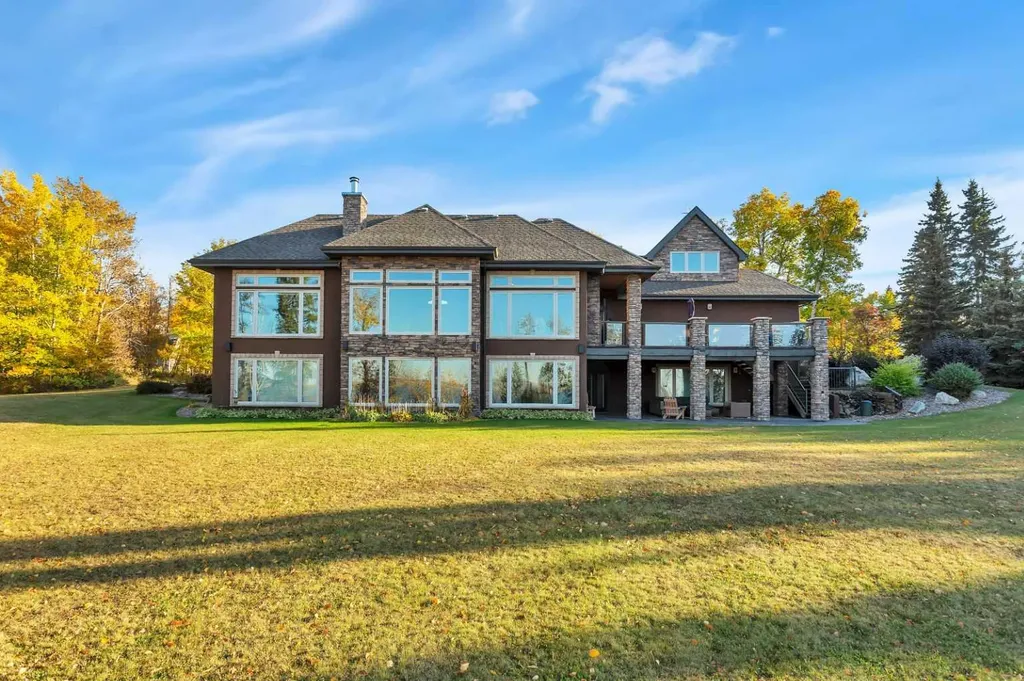 2210B Township Road 392 Rural Lacombe County AB T4E 2W7